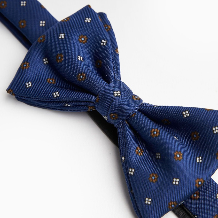 New E.Marinella Bluette Pre-Knotted Silk Bowtie - Small Flower Pattern