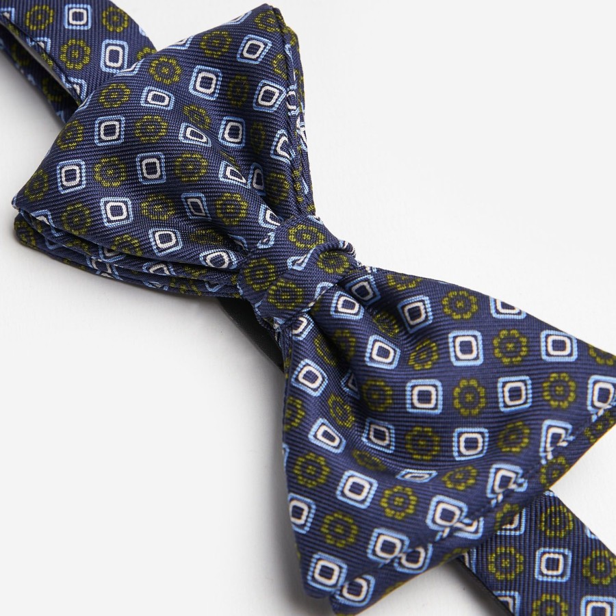 New E.Marinella Blue Pre-Knotted Silk Bowtie- Large Flower Pattern